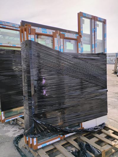 Okno PCV Veka PREMIUM 2150x2025 mm RU 2/3 i 1/3 obustronny złoty dąb trzyszybowe ciepła ramka