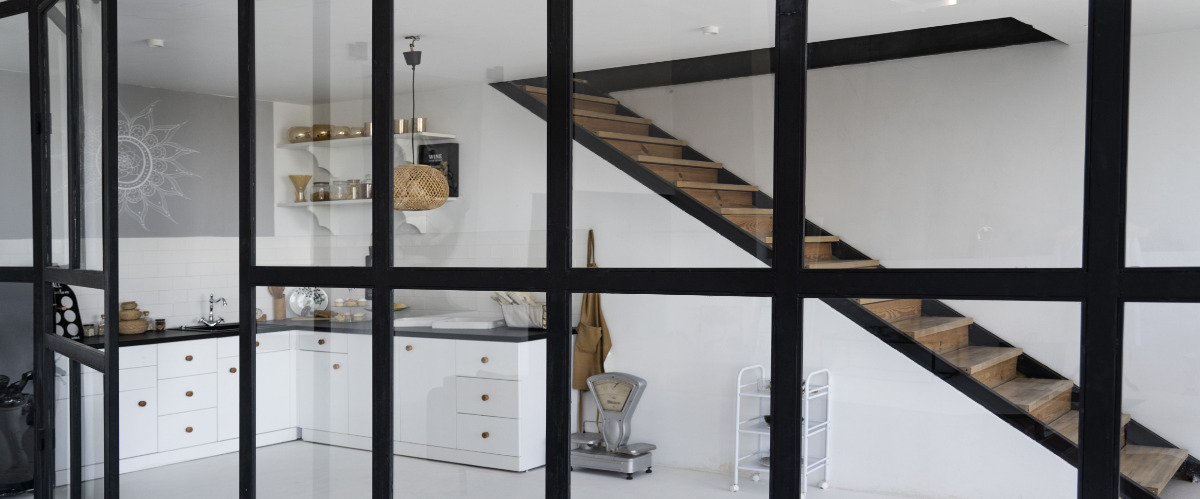 house-interior-background-zoom-calls.jpg (3.92 MB)